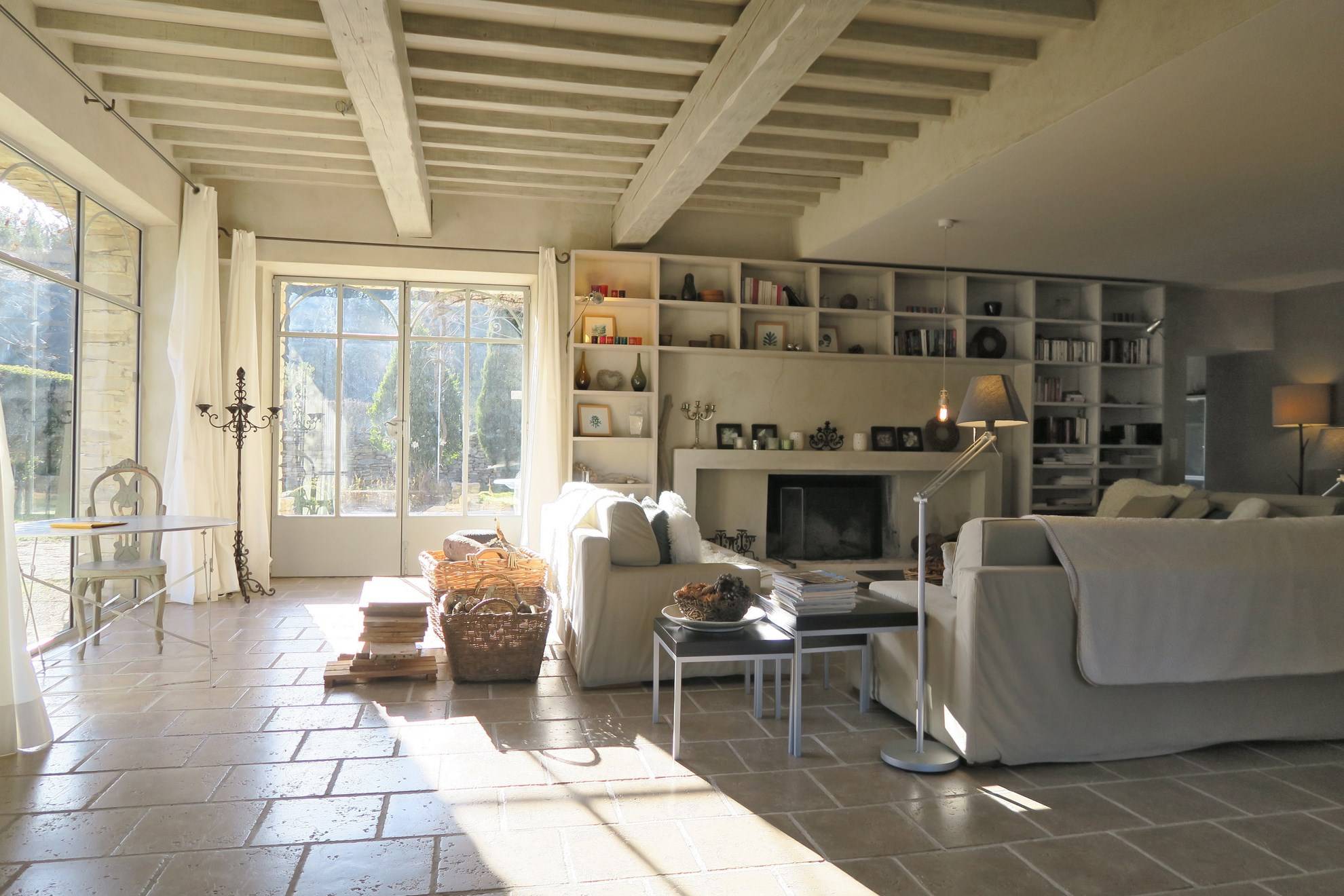 Luberon propriété de prestige à la vente