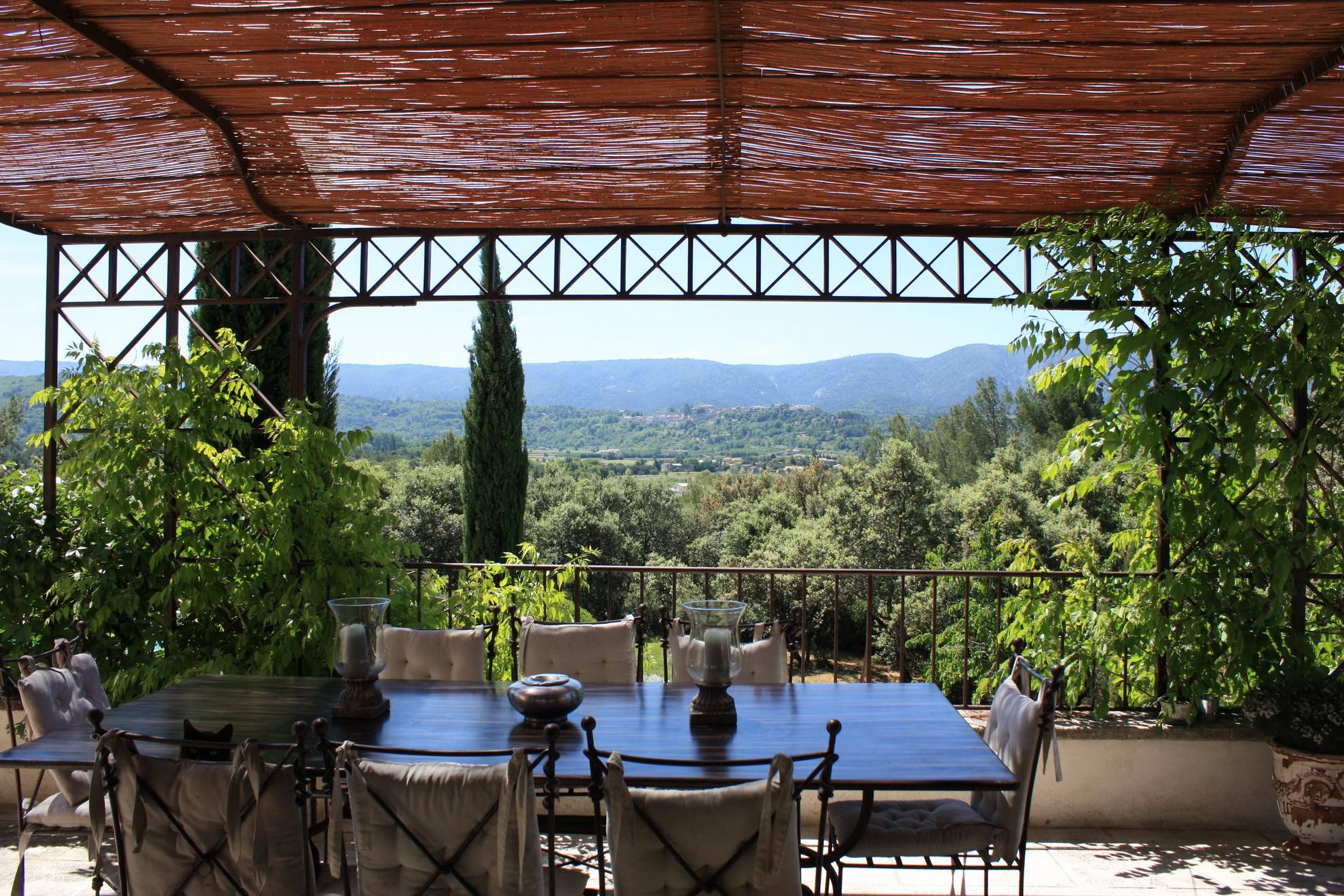 Superbe vue sur le village de Menerbes