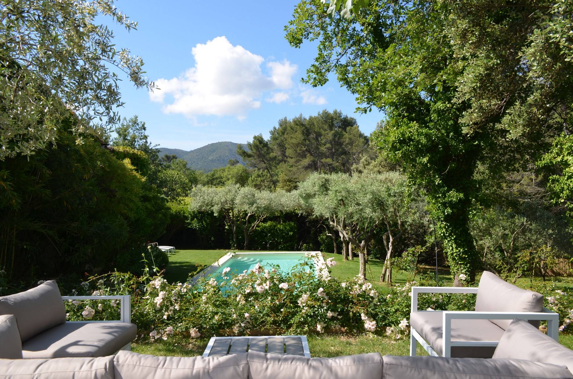 A vendre à Menerbes maison avec vue