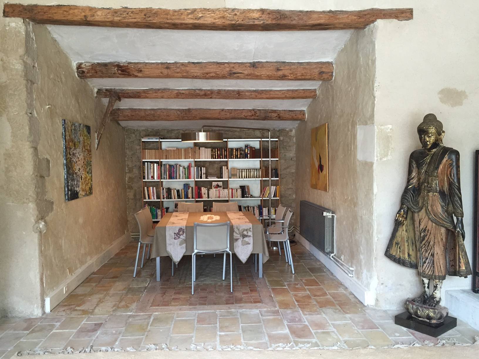 Mas ancien à vendre à Maubec avec jardin et piscine