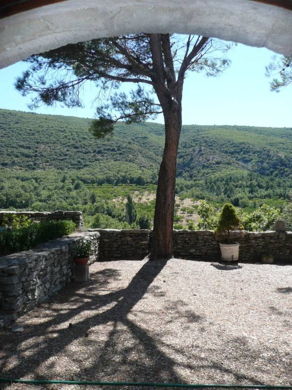 Bergerie du 18ème siècle à vendre à Lacoste avec une vue exceptionnelle