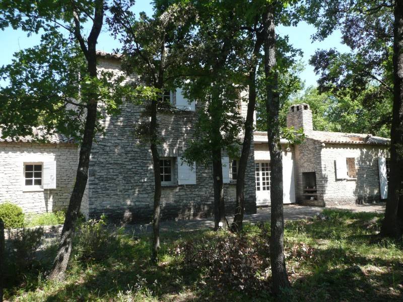 Maison en Pierre à vendre à Menerbes avec un jardin et une piscine
