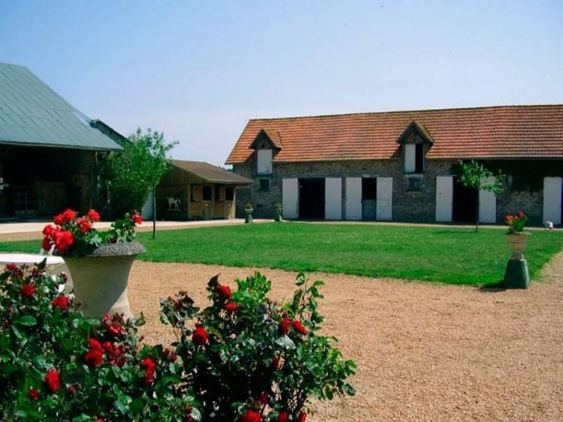 A vendre centre équestre proche de Paris