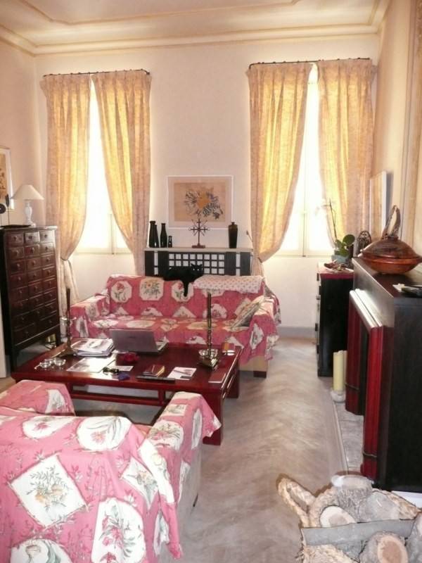 Hôtel particulier  à vendre à  PERNES LES FONTAINES,  en centre ville au calme avec piscine et jardin