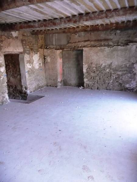 Maison de Hameau  à restaurer à vendre à Oppède avec un jardin