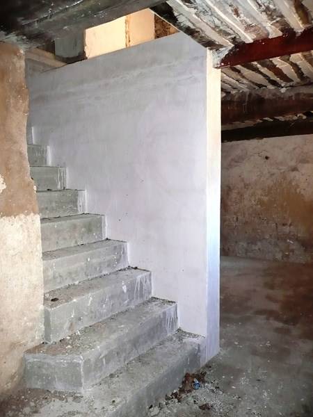 Maison de Hameau  à restaurer à vendre à Oppède avec un jardin