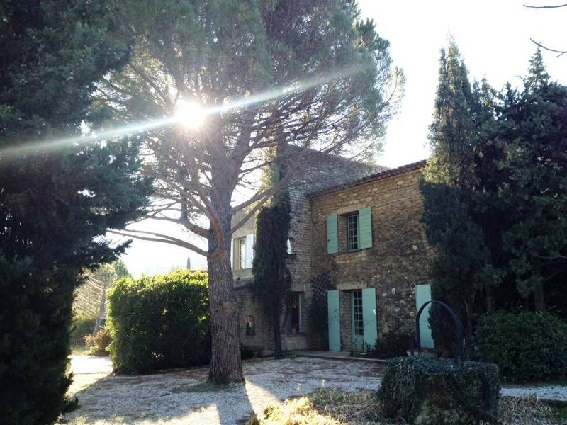 Maison de Village à vendre à Maubec, ancienne magnanerie restaurée avec un jardin