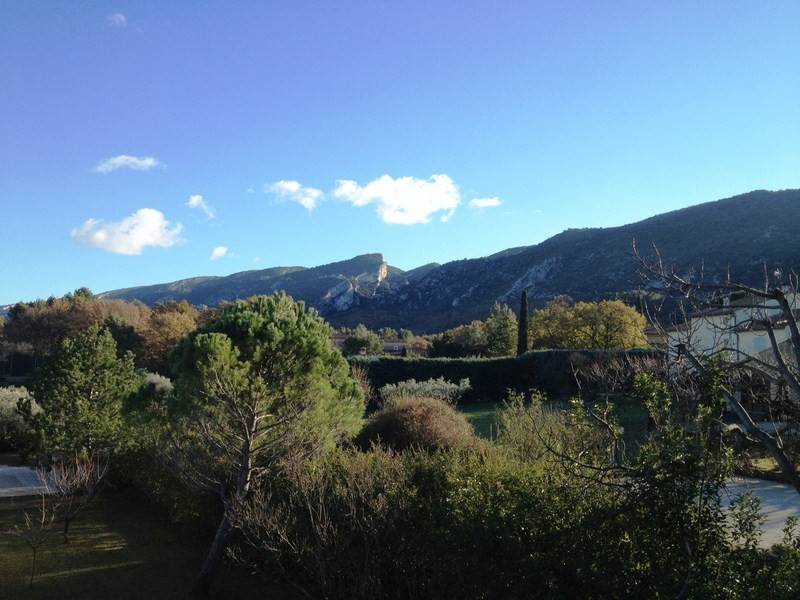 Maison de Village à vendre à Maubec, ancienne magnanerie restaurée avec un jardin