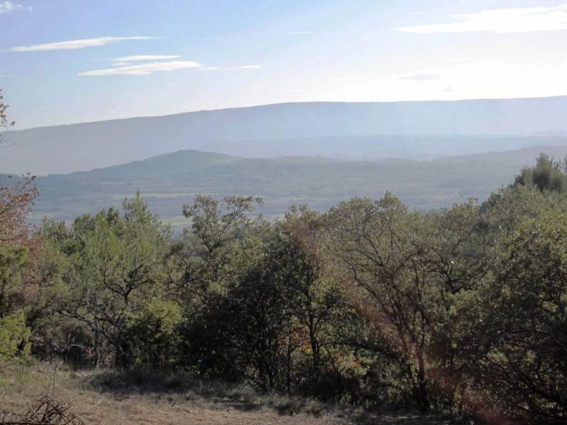 Terrain à bâtir à vendre à Murs avec une belle vue sur la Montagne du Luberon