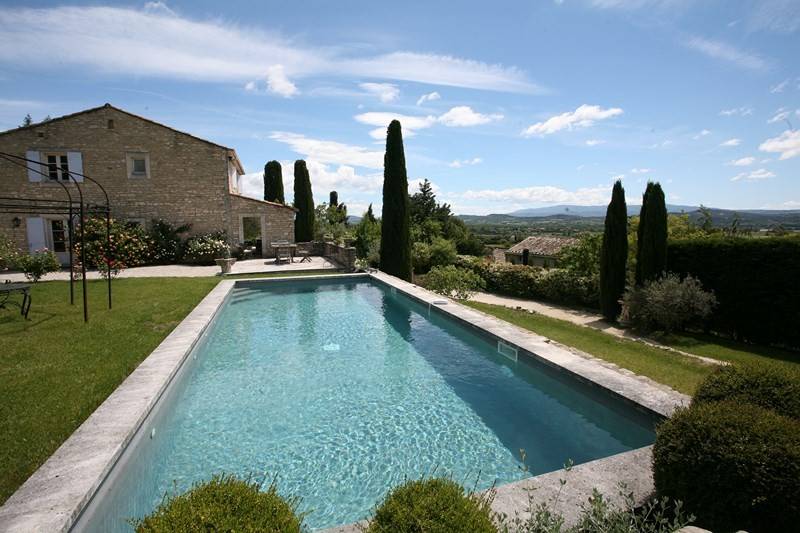 Maison en Pierre à vendre à Gordes avec une vue panoramique