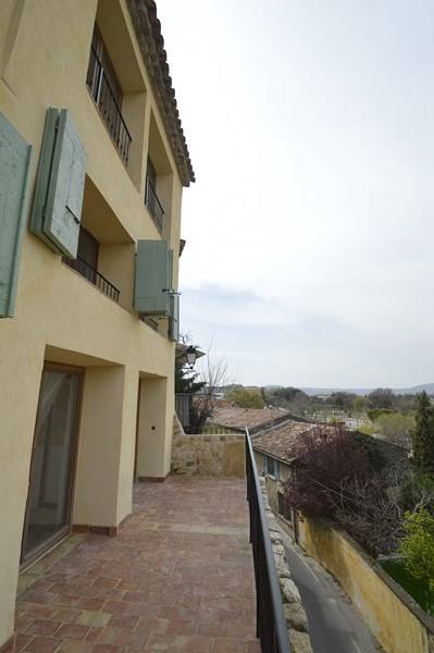 LOFT  Pertuis Luberon Sud SUPERBE LOFT EN PLEIN CENTRE VILLE DE PERTUIS