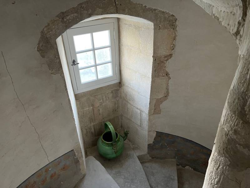 menerbes historic estate