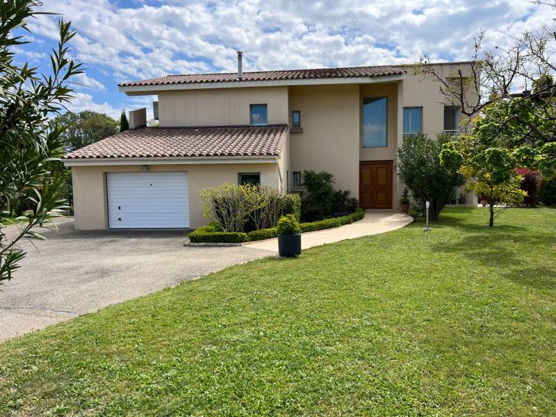 maison contemporaine isle sur la sorgue