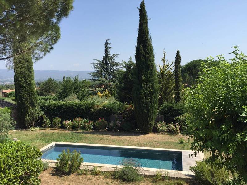 Maison à vendre à Maubec avec une superbe vue sur le Mont Ventoux