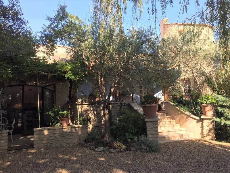 Charming house for sale in the Luberon Regional Park