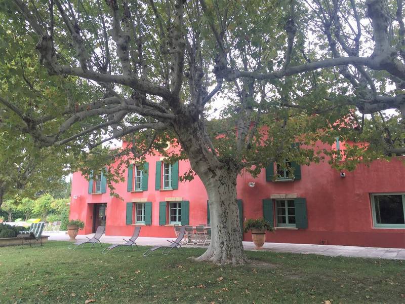 Mas restauré à vendre près d'Avignon