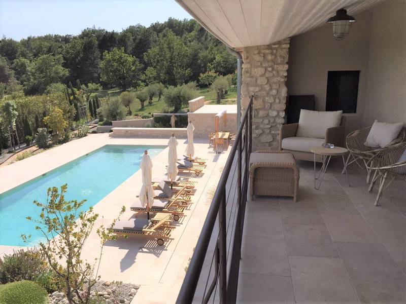 Maison d'architecte à vendre à Grignan avec une vue panoramique