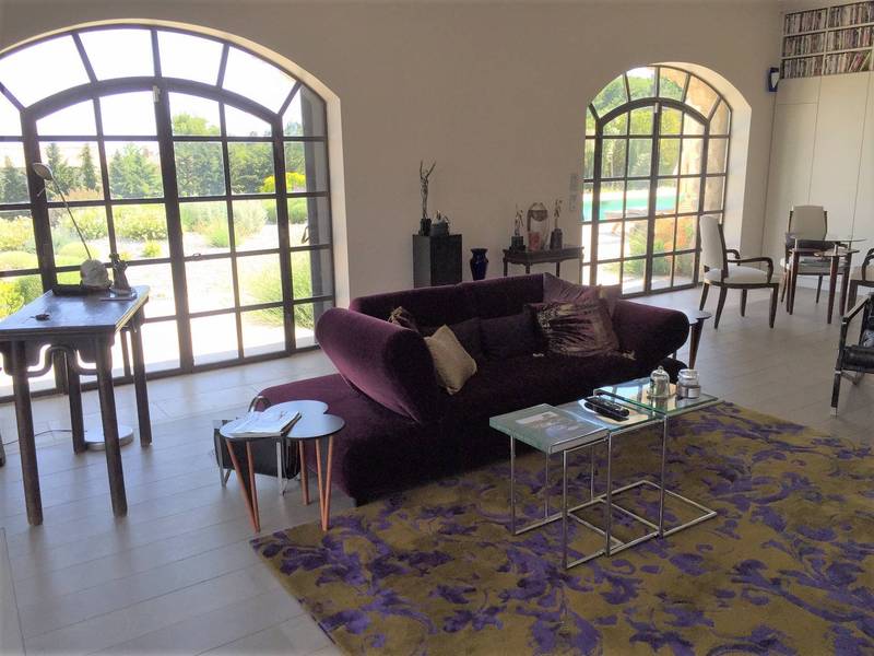 Maison d'architecte à vendre à Grignan avec une vue panoramique