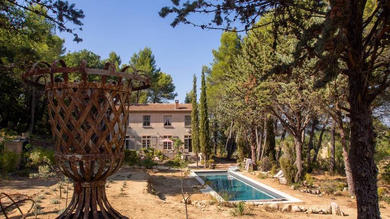 propriété à vendre à Oppède avec une superbe vue sur le village d'Oppède le Vieux