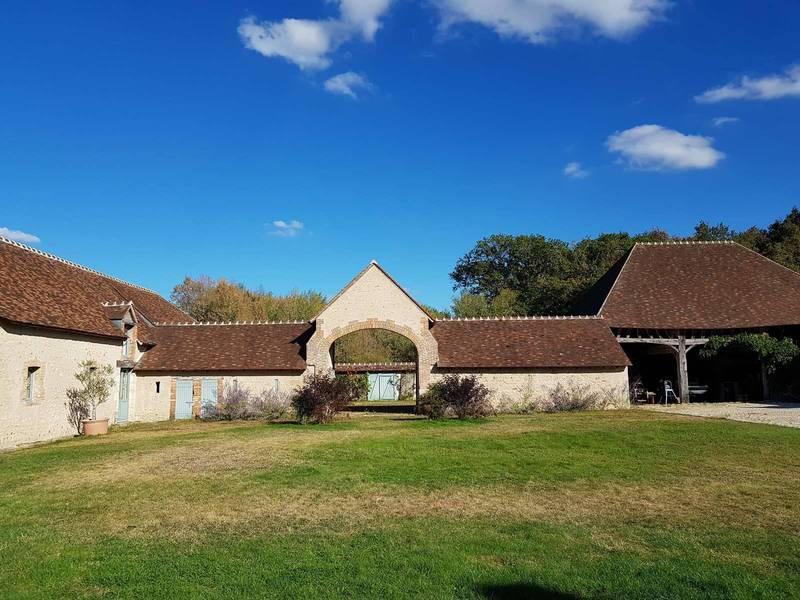 Ferme restaurée à vendre en Sologne