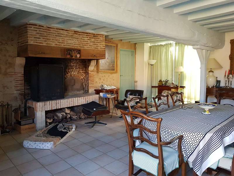 Propriété de chasse et de réception à vendre en Sologne avec 31 hectares de terres