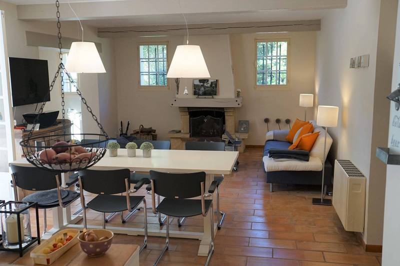 Maison moderne à vendre à Menerbes