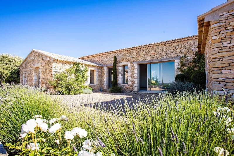 Maison d'architecte neuve en pierre à vendre à Gordes
