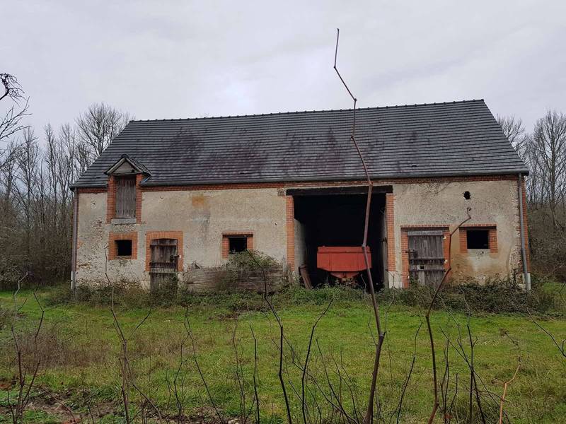 Territoire de chasse à vendre en Sologne avec une ferme à rénover