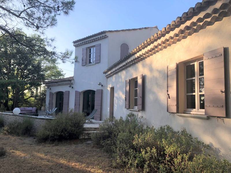 Maison contemporaine à vendre à Menerbes