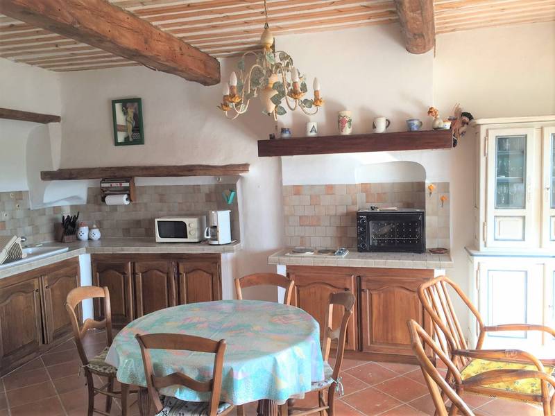 maison de village menerbes