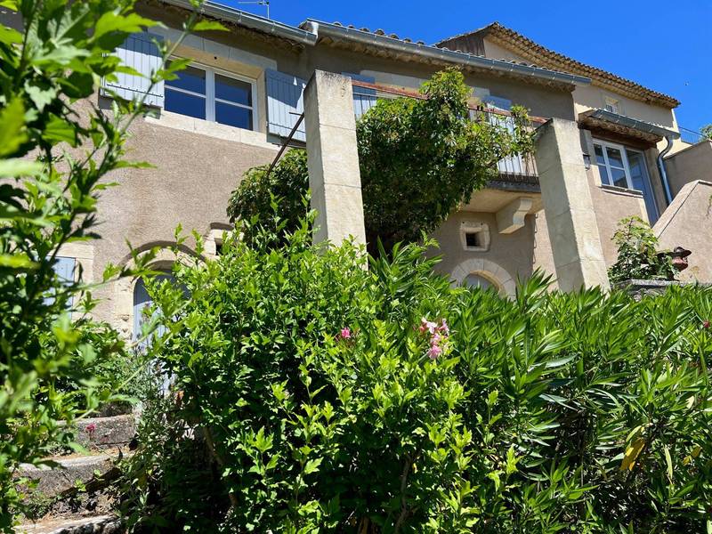 maison de village menerbes
