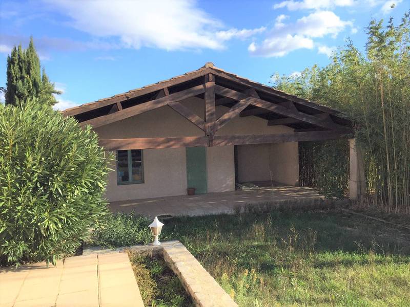 Maison moderne à vendre à Roaix près de Vaison la Romaine avec un gite