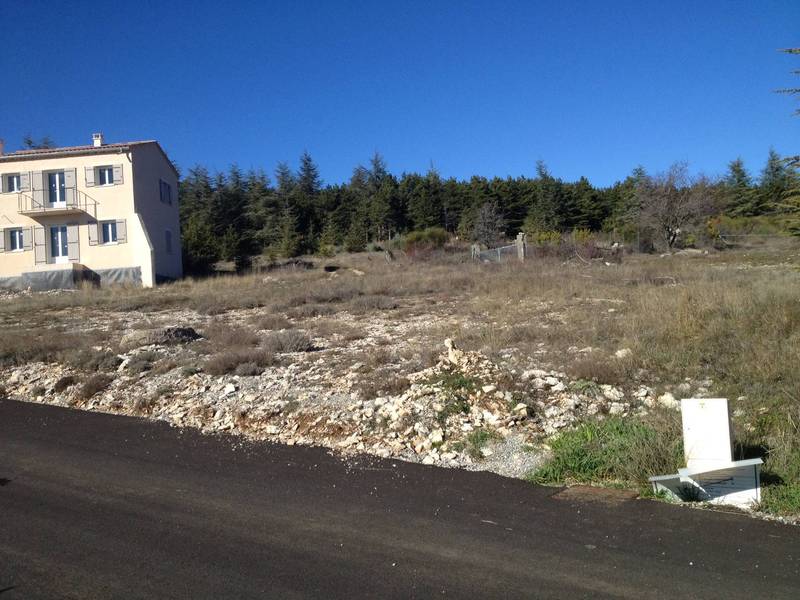 A vendre terrain à bâtir à Saint Etienne les Orgues