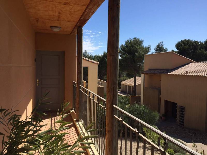 A vendre dans le Luberon appartement sur un Golf