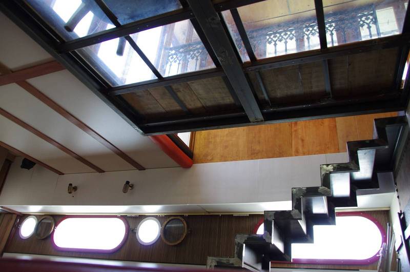 Péniche loft sur le rhone en Avignon