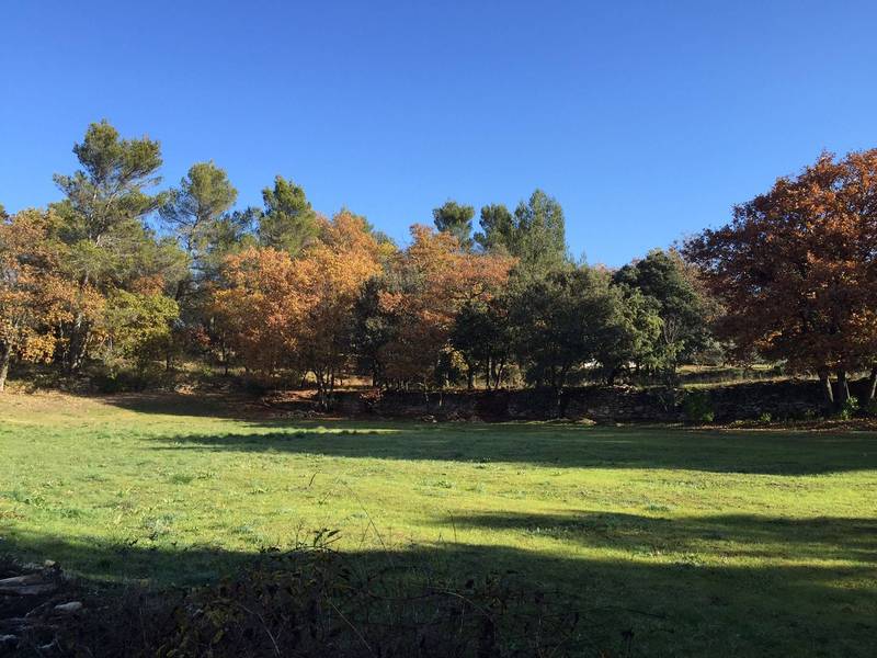 A vendre terrain avec vue à Menerbes