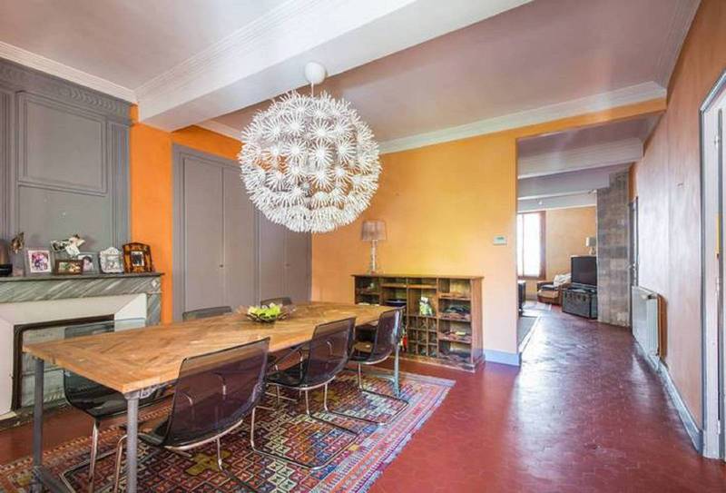 Demeure de charme à vendre à Avignon avec cour intérieure, terrasses et piscine au cœur de la cité des Papes