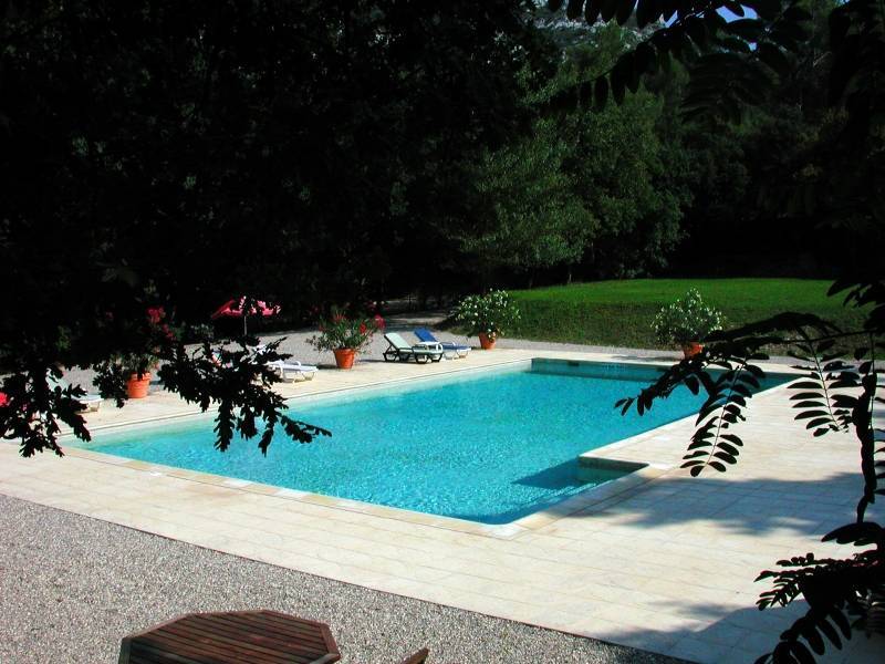 Château à vendre près d'Aix en Provence avec une vue à 360°