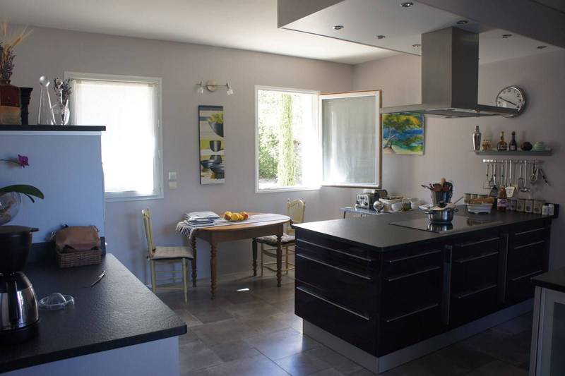 A vendre chambres d'hotes à Saint Saturnin les Apt