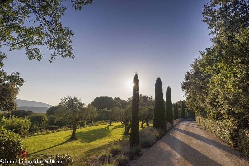 Golf privé dans cette luxueuse propriété à vendre à Ménerbes