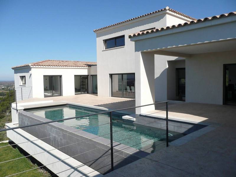 Villa de prestige avec vue panoramique dans le Luberon