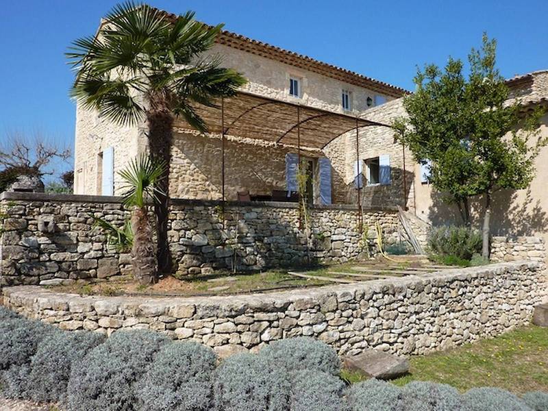 Luberon mas à vendre avec ses vignes