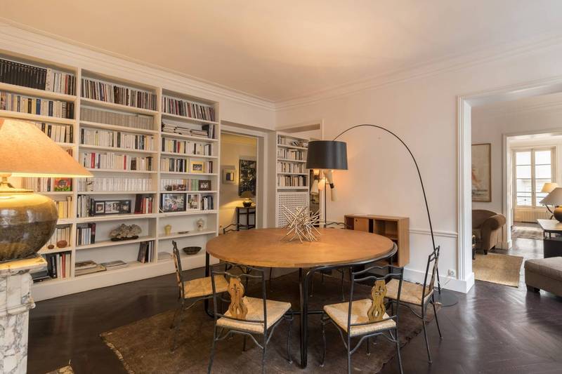 Appartement à vendre à Paris dans le 7ème rue Bellechasse près du Musée d'Orsay