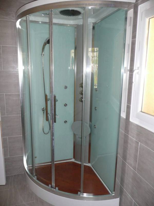 Villa à vendre à Bonnieux dans le Luberon avec un jardin