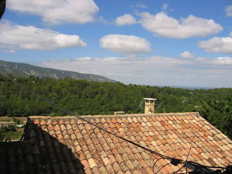 A vendre maison de village face au Luberon