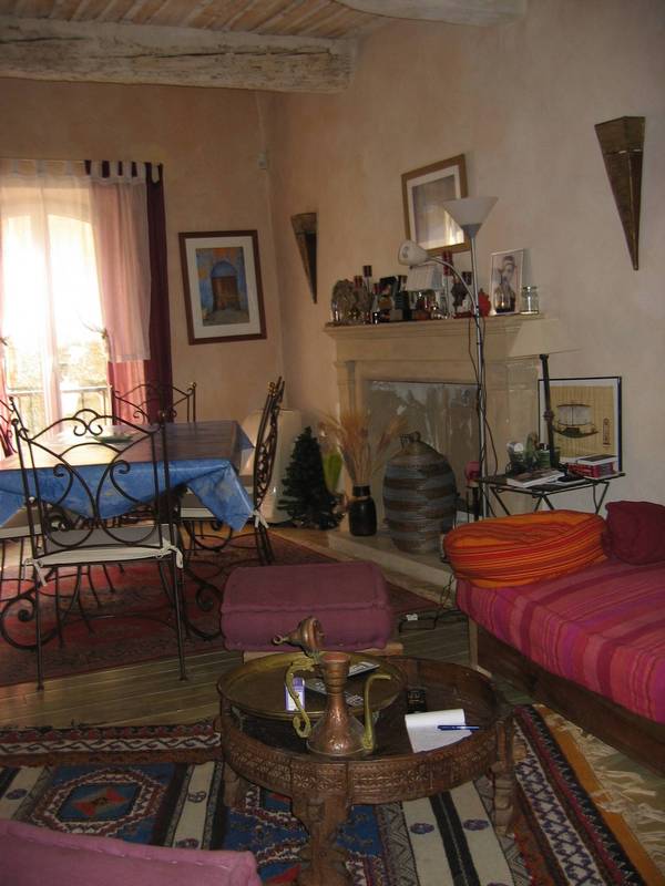 Vente à Menerbes d'une maison boutique et appartements