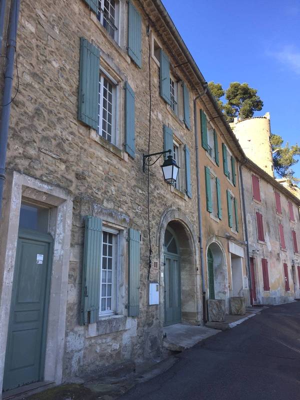 Maison de village avec vue panoramique à vendre à Menerbes