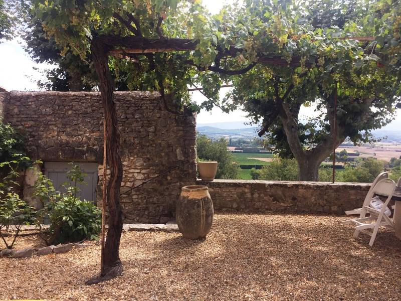 Maison de village à vendre à Joucas avec vue