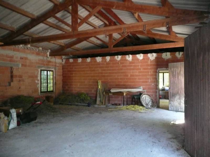 Dépendance à aménager en Loft dans cette propriété à vendre dans le village de Séguret