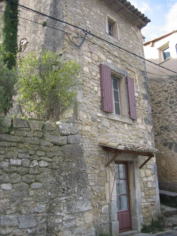 Maison de village à restaurer à Menerbes